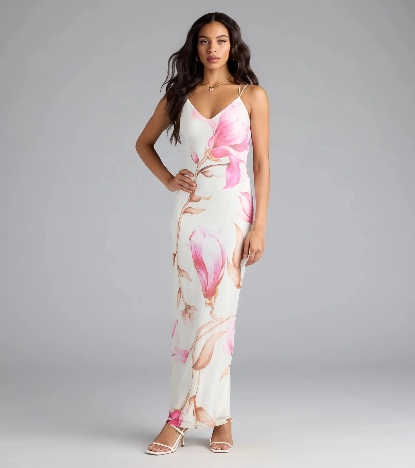 Robe Maxi Fleurie: Douceur Été, Légèreté Envoûtante, Élégance Florale Irrésistible!